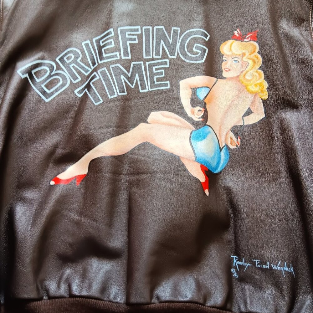Rare 1999 Perrone Aviation Genuine Leather Bomber Jacket Nose Art  Briefing Time